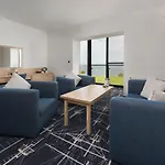 Faleza - Z Widokiem Na Morze 3*