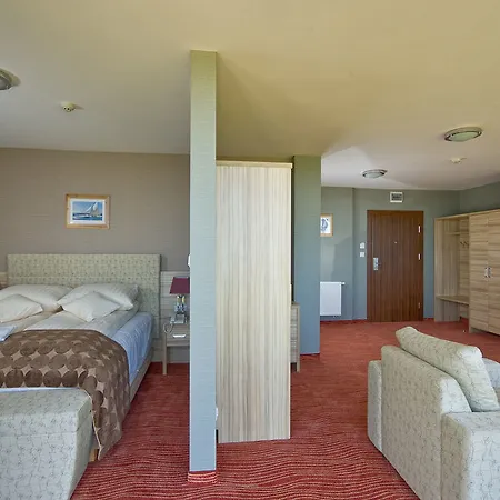 Hotel Faleza - Z Widokiem Na Morze 3*