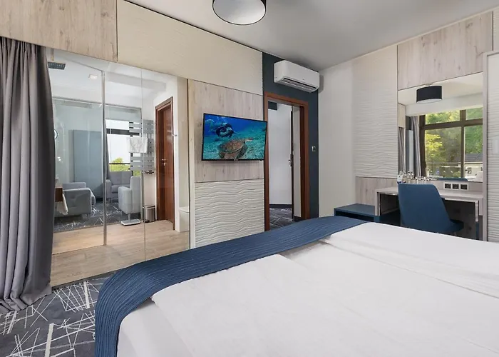 Restauracja Faleza 3* Jastrzębia Góra