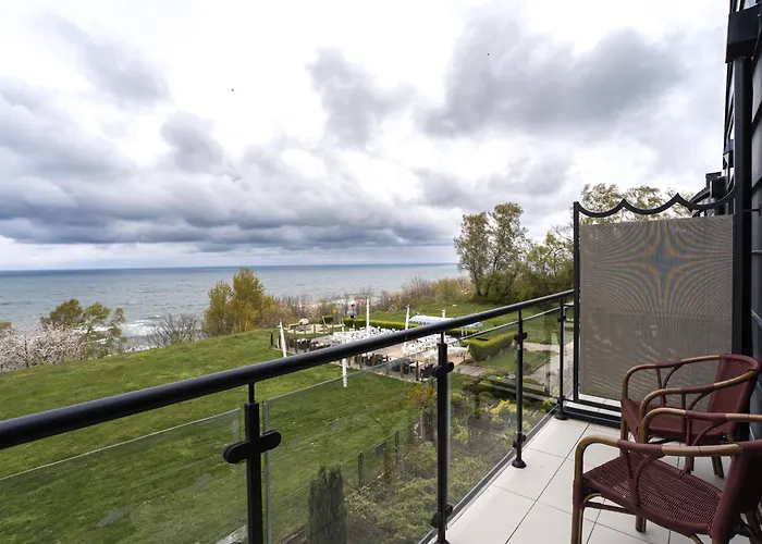 Restauracja Faleza 3* Jastrzębia Góra