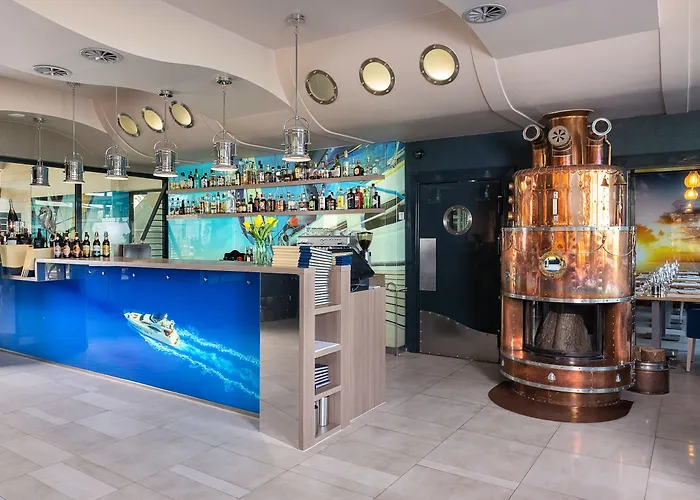 Hotel Faleza - Z Widokiem Na Morze 3*