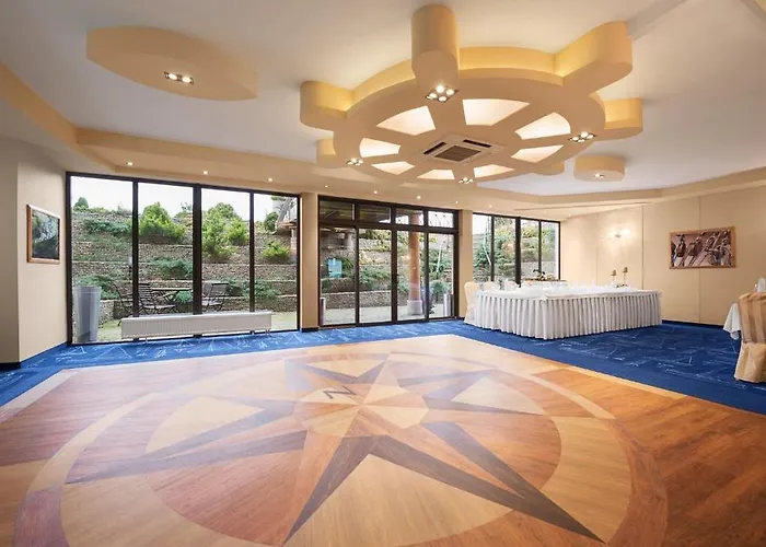 Hotel Faleza - Z Widokiem Na Morze 3*