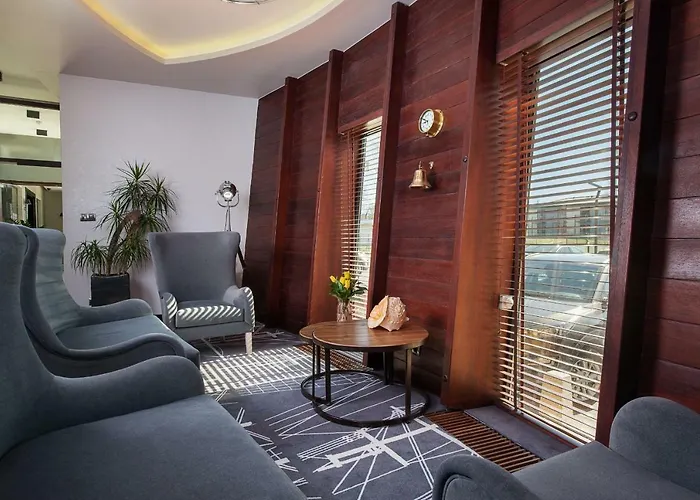 Restauracja Faleza 3* Jastrzębia Góra